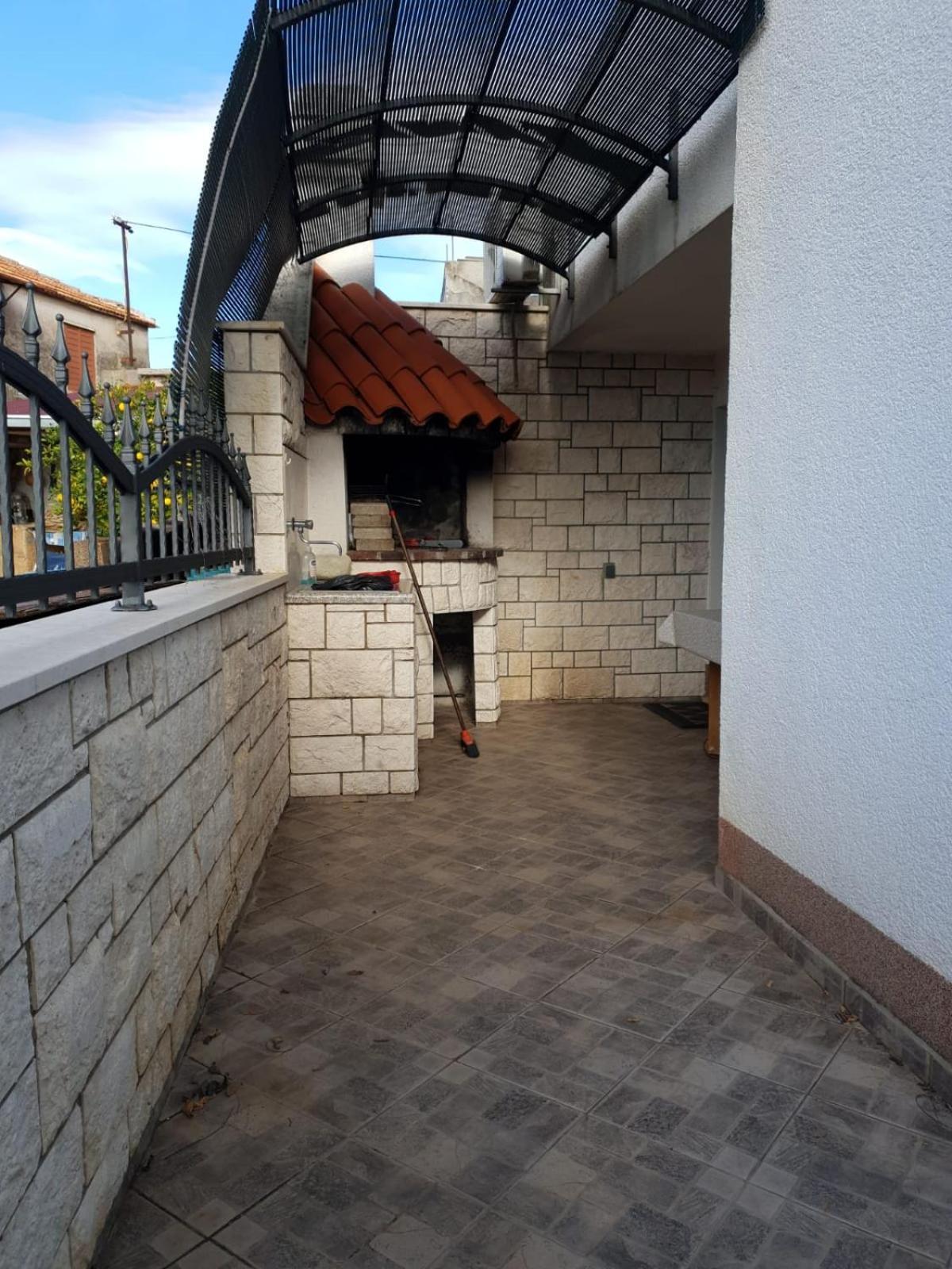 Apartmani Rokic Seget Vranjica Bagian luar foto