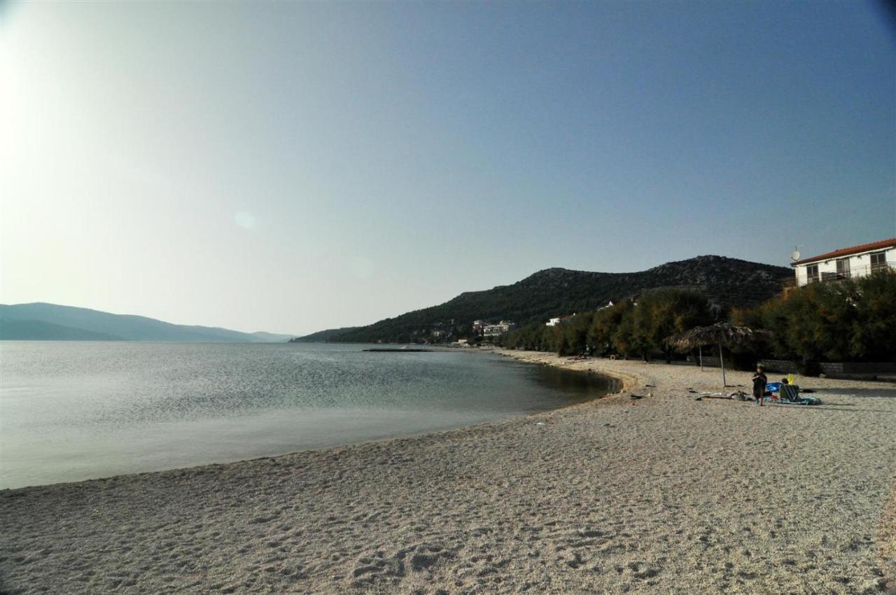 Apartmani Rokic Seget Vranjica Bagian luar foto