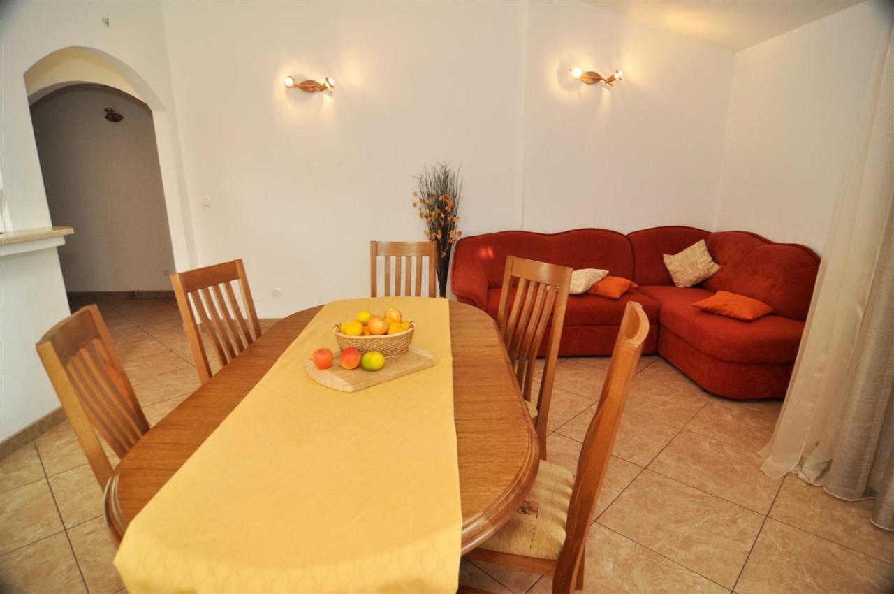 Apartmani Rokic Seget Vranjica Bagian luar foto